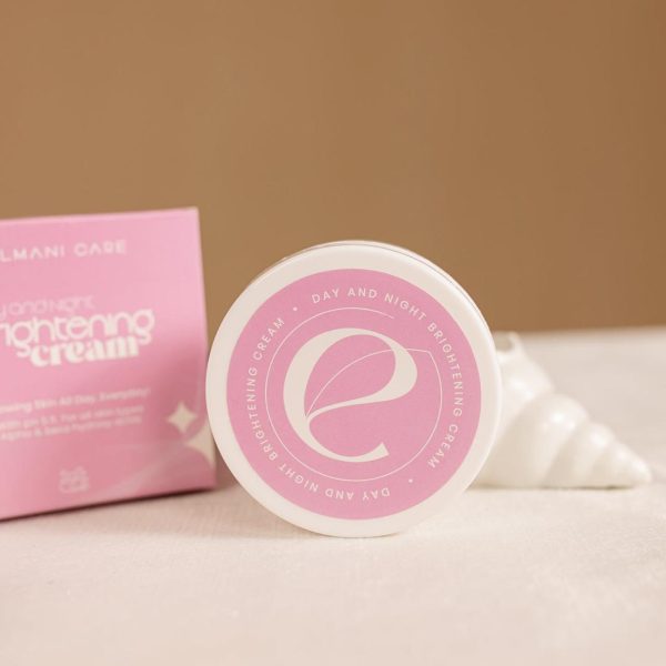 Day and Night Brightening Cream in UAE-Glow 24/7, Shine Always
